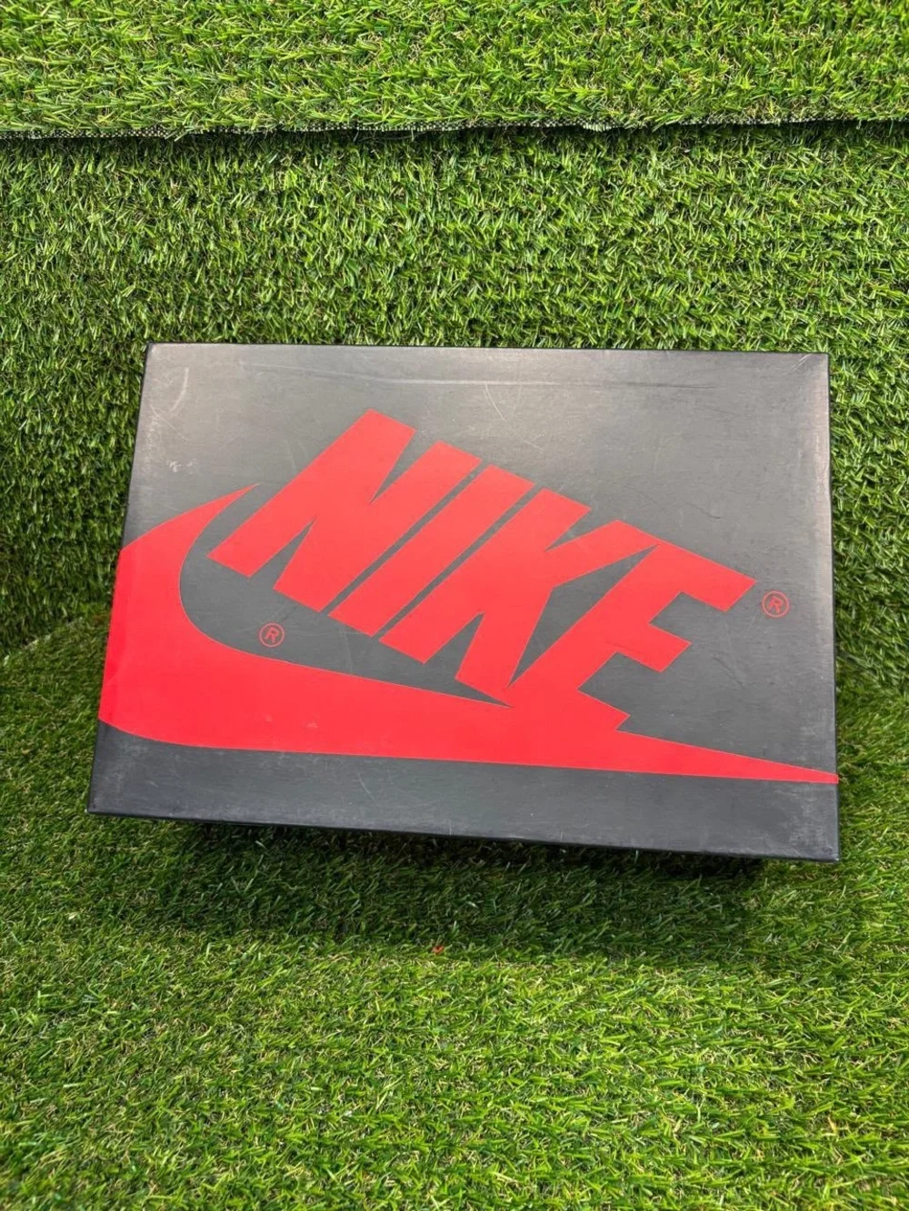 EMPTY BOX ONLY - Air Jordan 1 Retro High OG Royal 2017 Size 8 555088-007